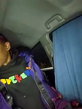 oliviaprettypussy live sex cam