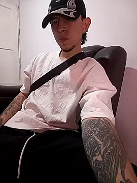 Aron_Shelby live sex cam