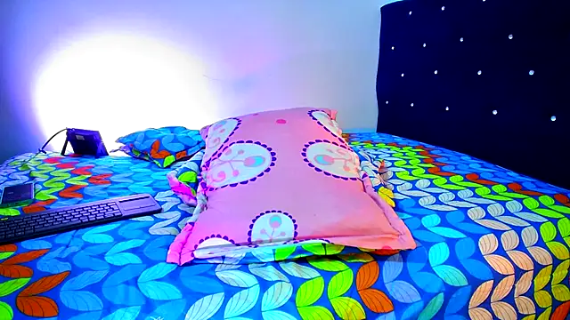 Aliice_Doll live sex cam