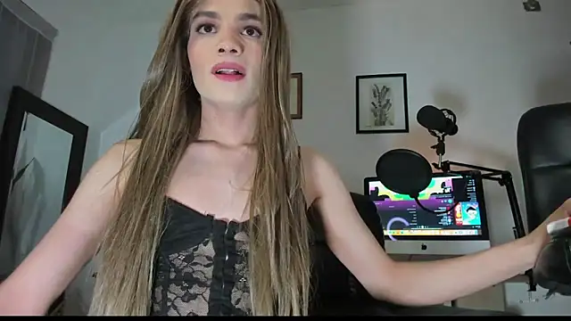 Lana_Coquette live sex cam