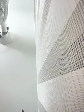 Valentina_ro live sex cam