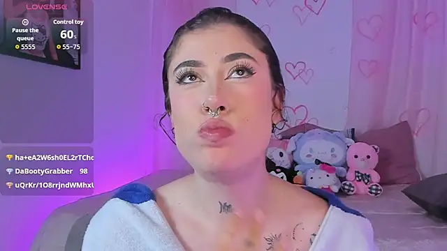 melody_suarez live sex cam