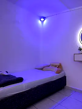 Lia_flowers live sex cam