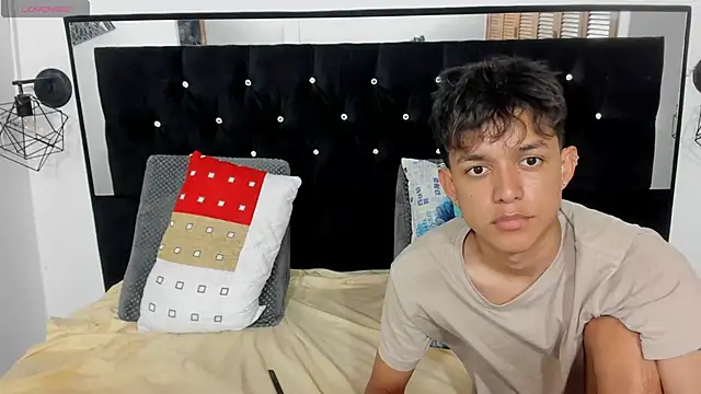 Sebas_cat live sex cam