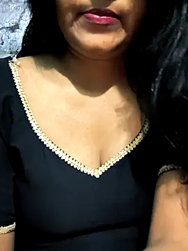 NEETU-89 live sex cam