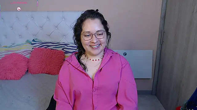 May_Carlier live sex cam