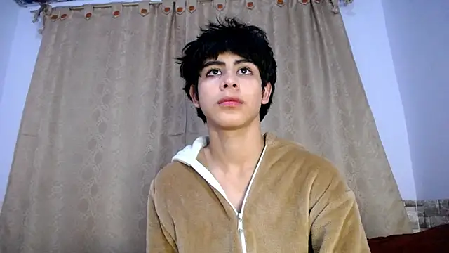 DaraKat18 live sex cam