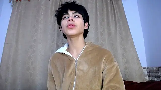 DaraKat18 live sex cam