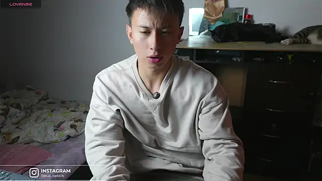 DeusbelliS live sex cam