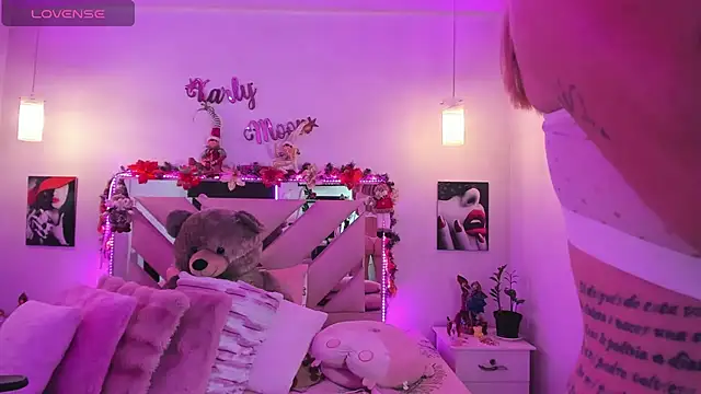 Karly_moon live sex cam