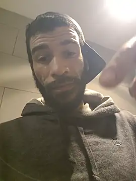 GuyInNY live sex cam