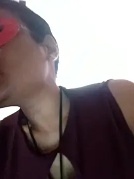 Gullapi live sex cam