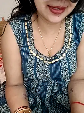 kaamuk_shweta live sex cam