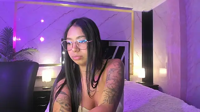 Lia-Anahiz live sex cam