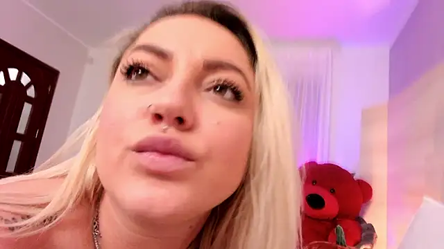 FoxxyClarise live sex cam