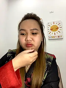 Almira6868 live sex cam