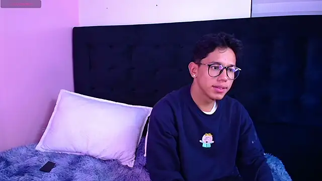 RyanPricee live sex cam