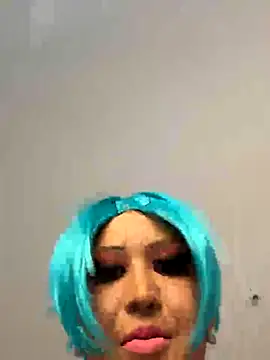 DominantQueeen live sex cam