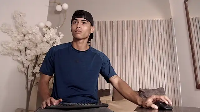 zander_2120 live sex cam