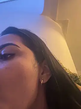 SienaWild live sex cam