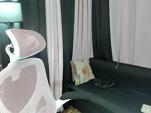 Seductive_Margaux live sex cam