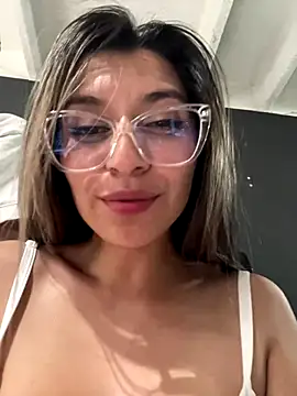 Isabella_Varella live sex cam