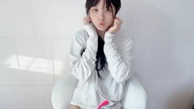 bunny-- live sex cam