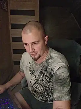 Foxyshaved live sex cam