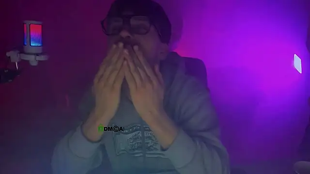 travis_wolf_ live sex cam