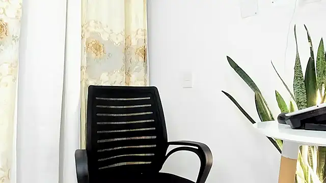 JuanDiegoKing live sex cam