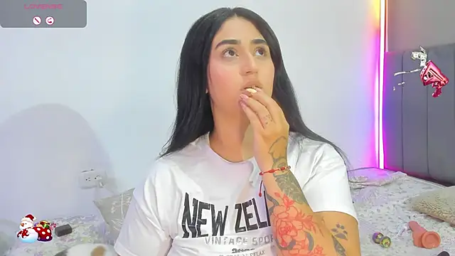 curvy_jhacky live sex cam