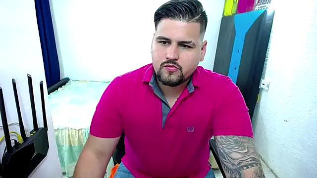 pitbullveryhot live sex cam