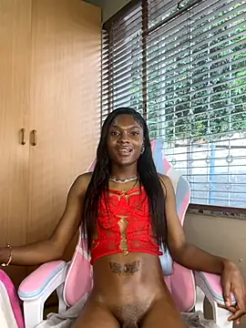 LatoyaPosh live sex cam