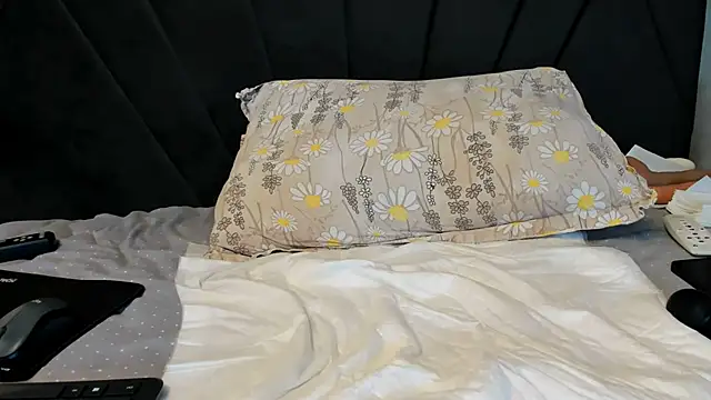 wowsquirtx live sex cam