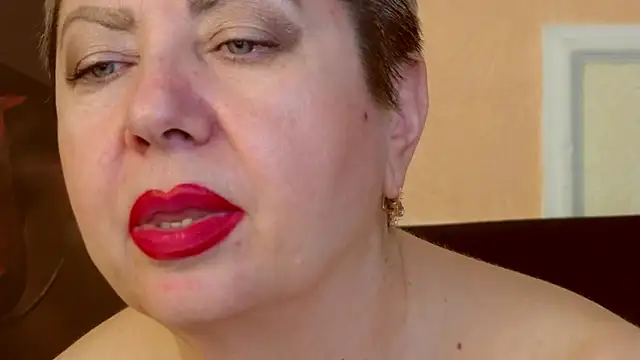 LadyPosh live sex cam