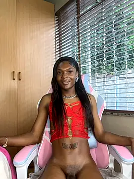 LatoyaPosh live sex cam