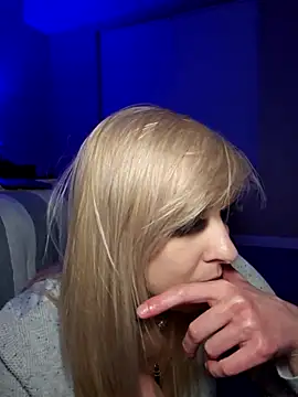 AmethystFoxx live sex cam