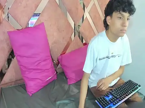 Yui_And_rin_ live sex cam