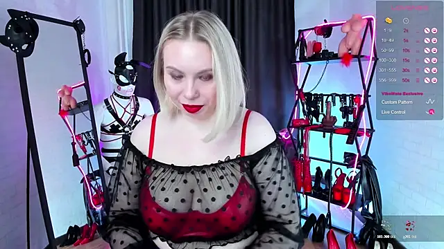 Anna_Maxwell live sex cam