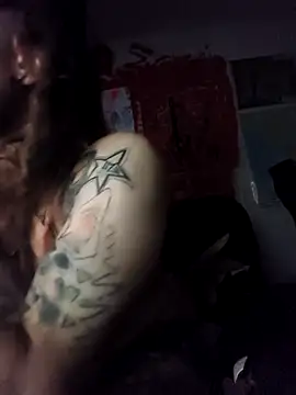 Ozomitro live sex cam