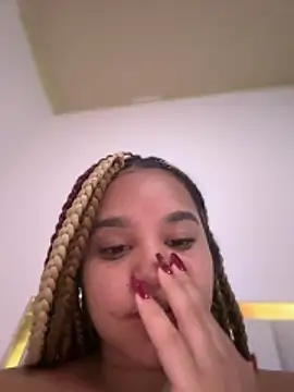 Lucy_wilson5 live sex cam