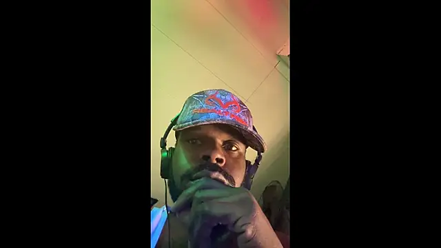 misterincred live sex cam