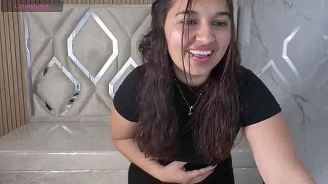 Saraah_Tx live sex cam
