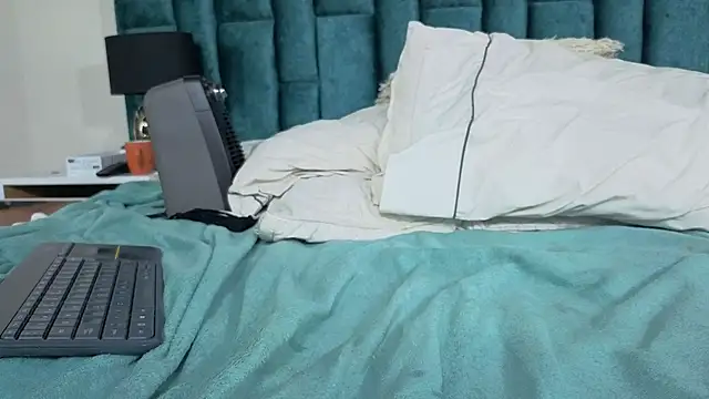 Emma_Foxi live sex cam