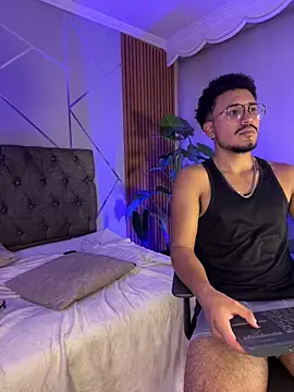 Noa_N_Luxy live sex cam