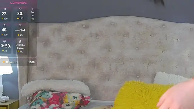 Leah_Brooks live sex cam