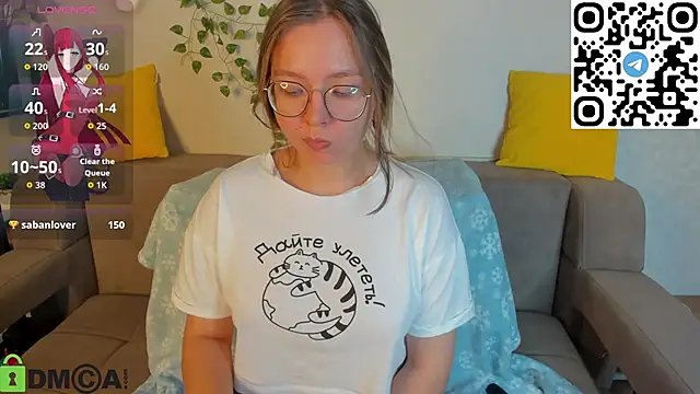 Nuura_Moore live sex cam