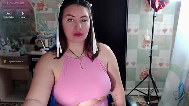 Korolek12 live sex cam