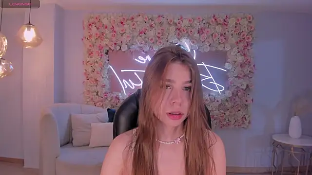 TiffannySins live sex cam
