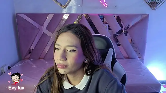 Evy_Luxx_v live sex cam